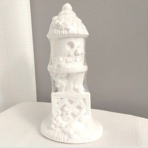 Creative Crafts Birdhouse Hut Ready to Paint Plaster Instructions Included 20183